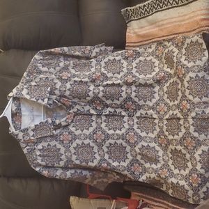 XL DRESS SHIRT NEVER WORN